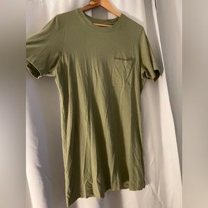 Everlane t-shirt dress